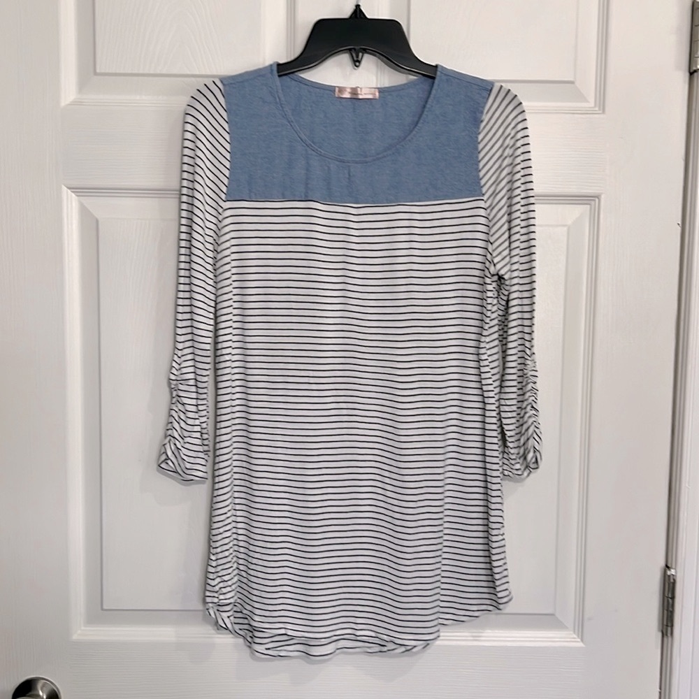 Minimi Women’s Blue Stripe 3/4 Sleeve Pullover Shirt - Size Medium